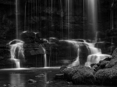 peakpx-water-monochrome.jpg