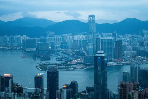 yi-liu-NbbB5eWwTF0-unsplash-urban.jpg